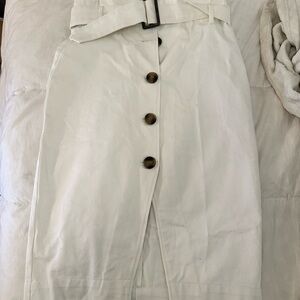 White midi slit buckled skirt